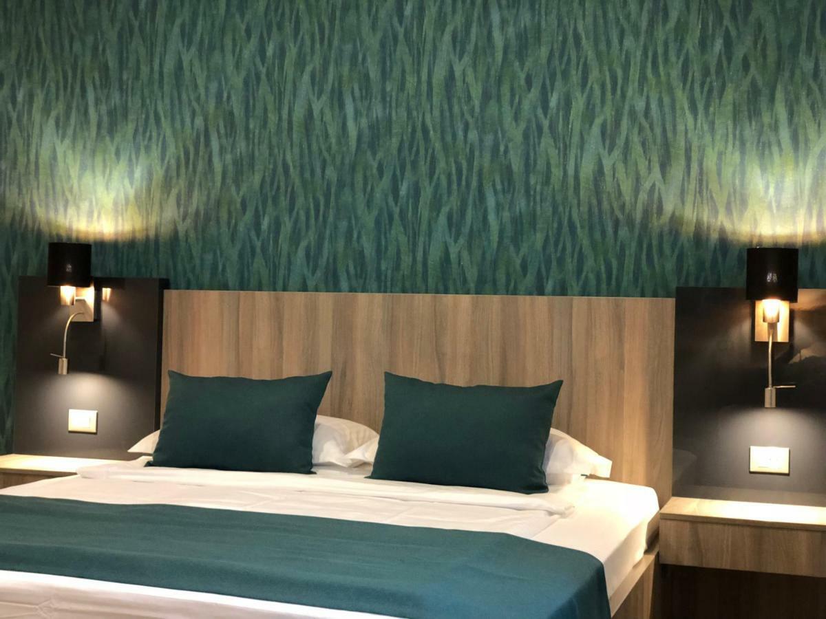 Pensiunea Lido Piatra Neamţ Extérieur photo